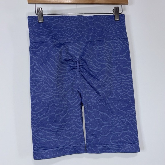 Gymshark Seamless Scrunch Butt Textured Blue Biker Shorts Size Medium - Picture 6 of 6